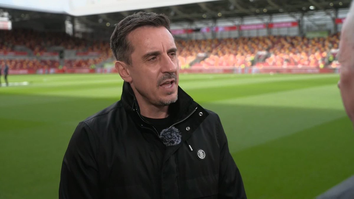 "They're just so scruffy now!" Gary Neville's analysis of Manchester City's performances so far this season 👀
