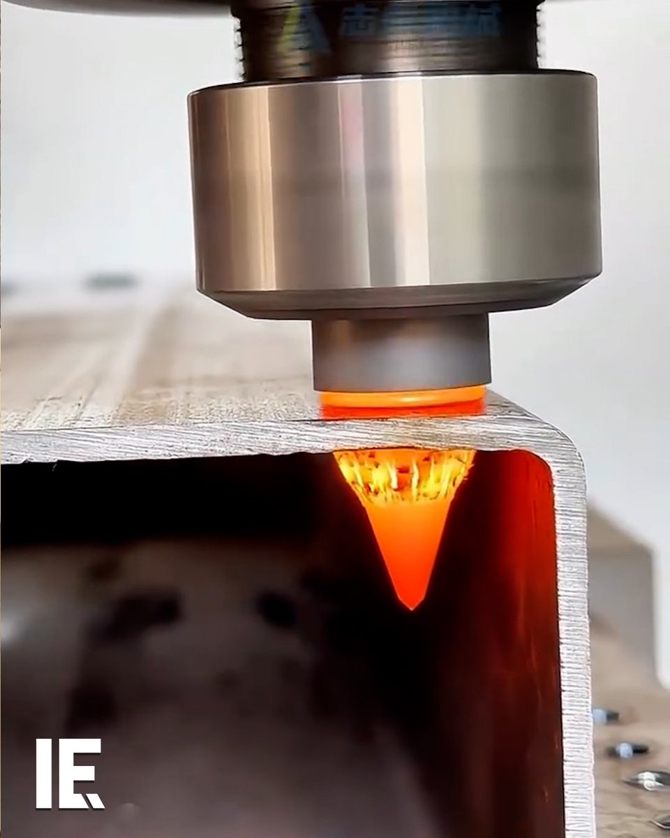 Watch how screw threads are drilled into metal casing. 📹: cnc_sunsun / IG