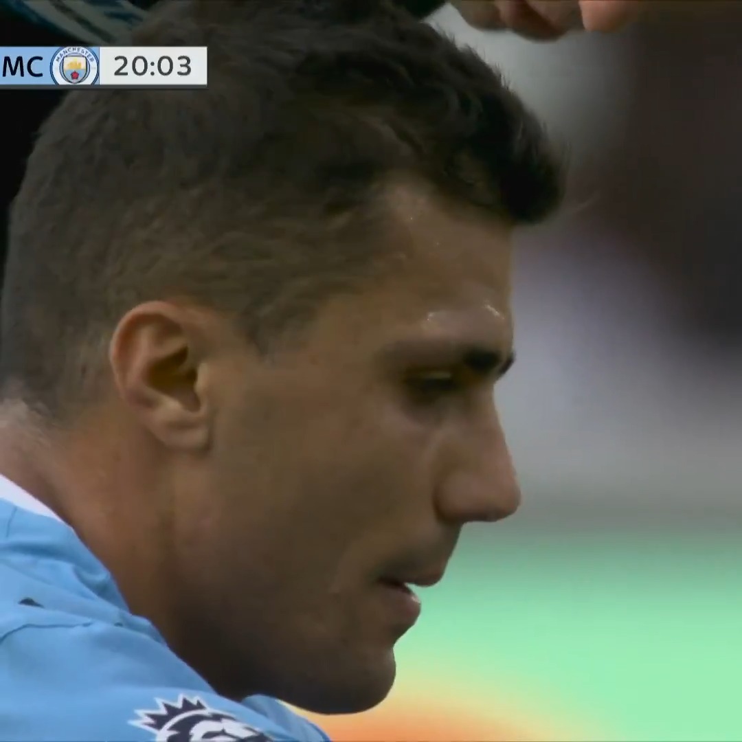 A disappointing scene for Man City fans as Rodri is forced to leave the pitch due to injury. He had been building up his fitness in recent weeks after an ACL injury sidelined him for most of last season.