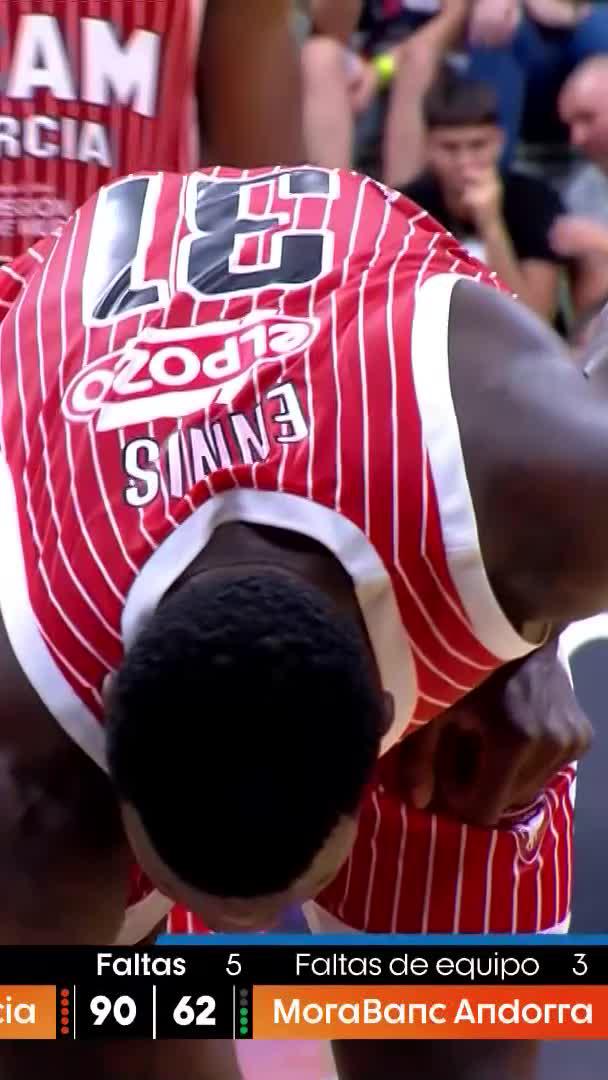 Lo de que la temporada acabe de empezar y Dylan Ennis ya nos haya dejado uno de los momentazos del año… ¿qué es? 😂 🤪 Dylan Ennis #LigaEndesa | 📺 DAZN España | UCAM Murcia