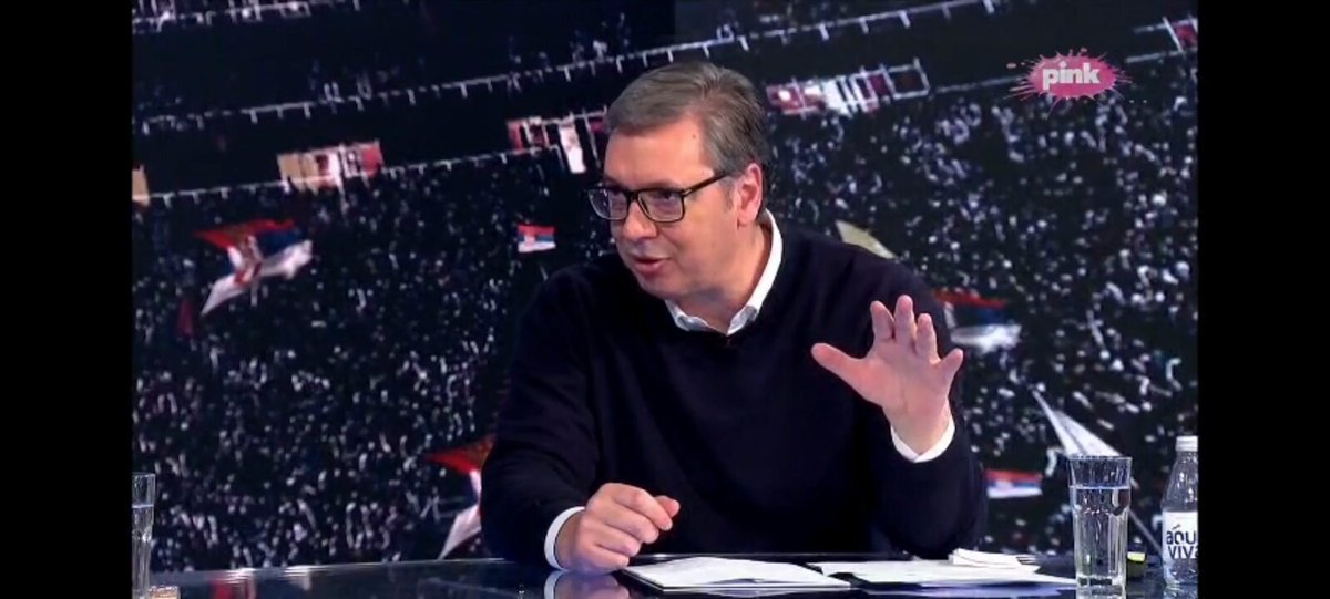 Delovi operative BIA su radili za blokadere da iskoriste pad nadstrešnice za obojenu revoluciju. Neke policijske jedinice su bile deo toga. RTS je jedan od najperfidnijih elemenata obojene revolucije. Sve ih je iznenadio vaninstitucionalni otpor naroda koji je prozreo blokadere!