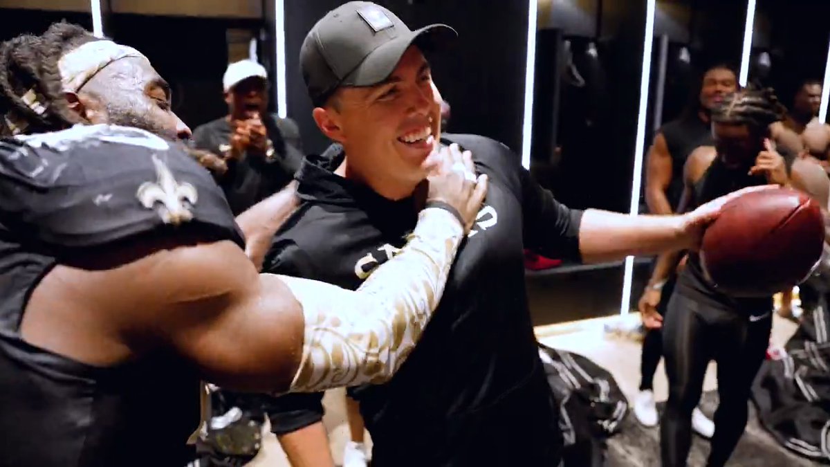 Kellen Moore gives his first post-win locker room speech &amp; AK made sure he got his game ball 😂🫡