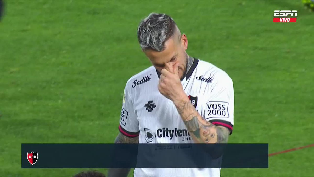 LAS DOS CARAS DE LA MONEDA EN LA BOMBONERA: la frustración del Pipa Benedetto y la tranquilidad de Leo Paredes tras el 5-0 de Boca a Newell´s en el #TorneoClausura.