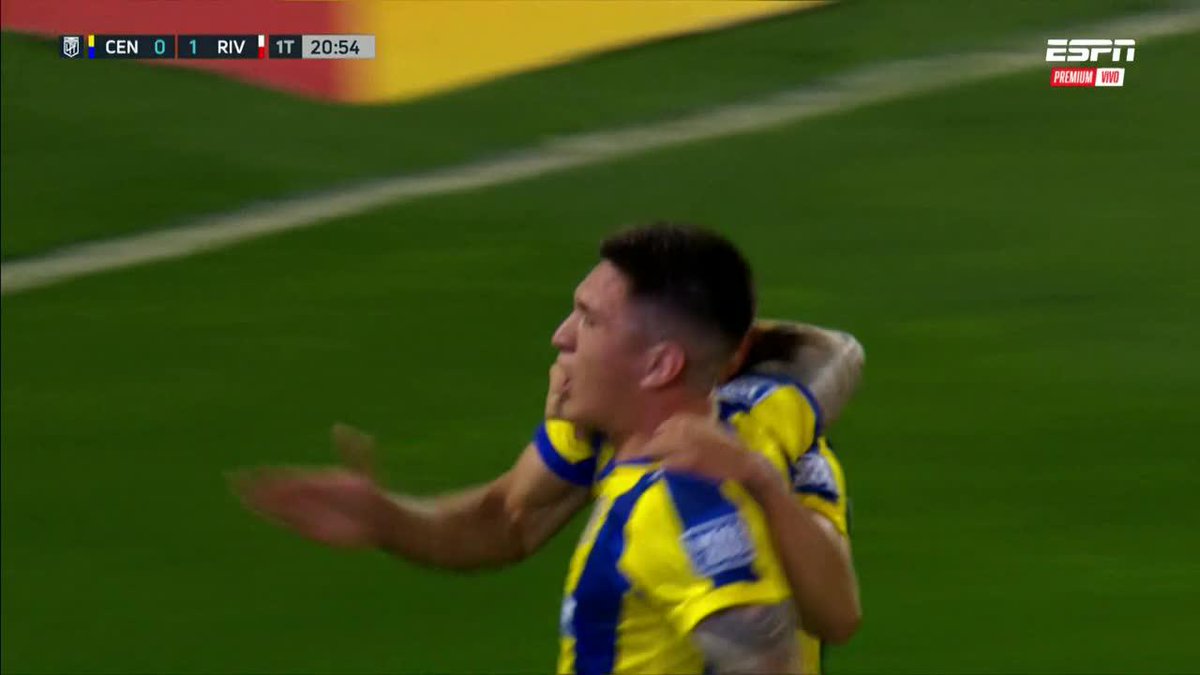 ¿Colidio sabe como se despeja una pelota?