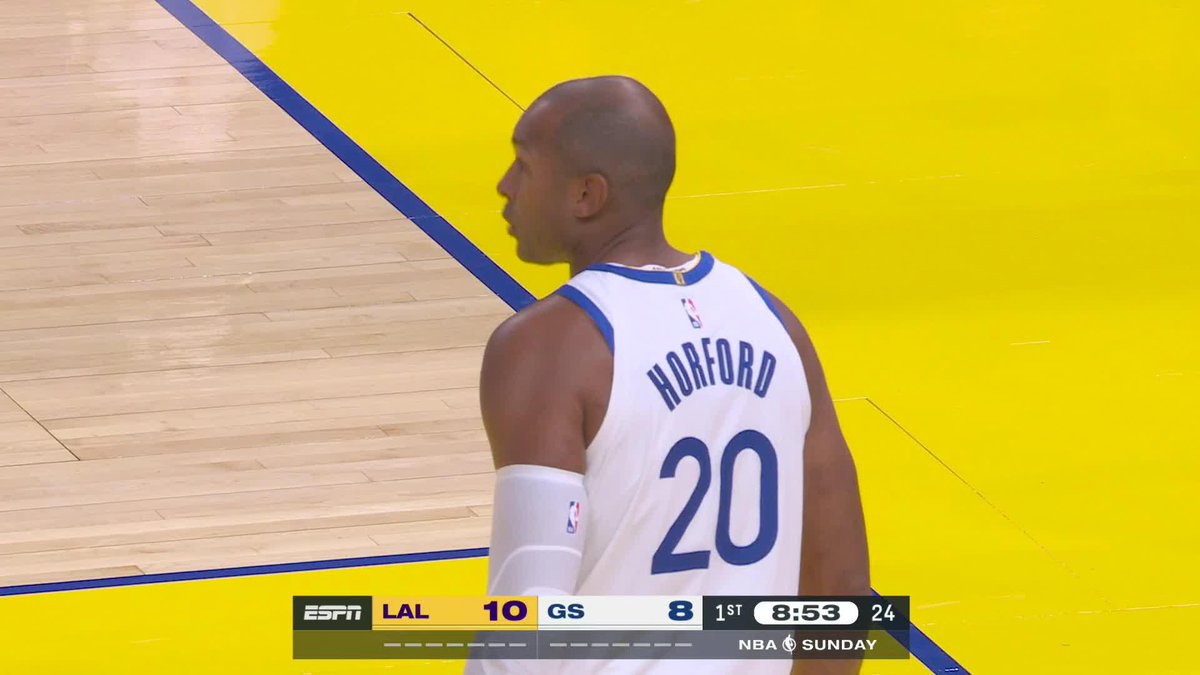 Al Horford checked in to a huge ovation for his first Warriors preseason game 🔥