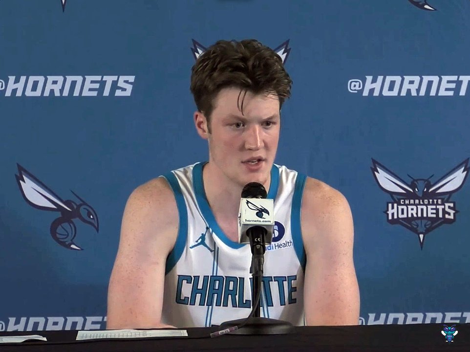 🎙️ Kon Knueppel: "(Charles Lee) got on us a little bit. Ryan (Kalkbrenner) didn't come over to help and block a shot, and then me and Liam (McNeeley) messed up a switch, and that stuff can't happen because we weren't talking." "We gotta be able to communicate. And if we make a mistake while communicating really well and really loudly, then that's a different thing... but making a mistake by not communicating can't happen."