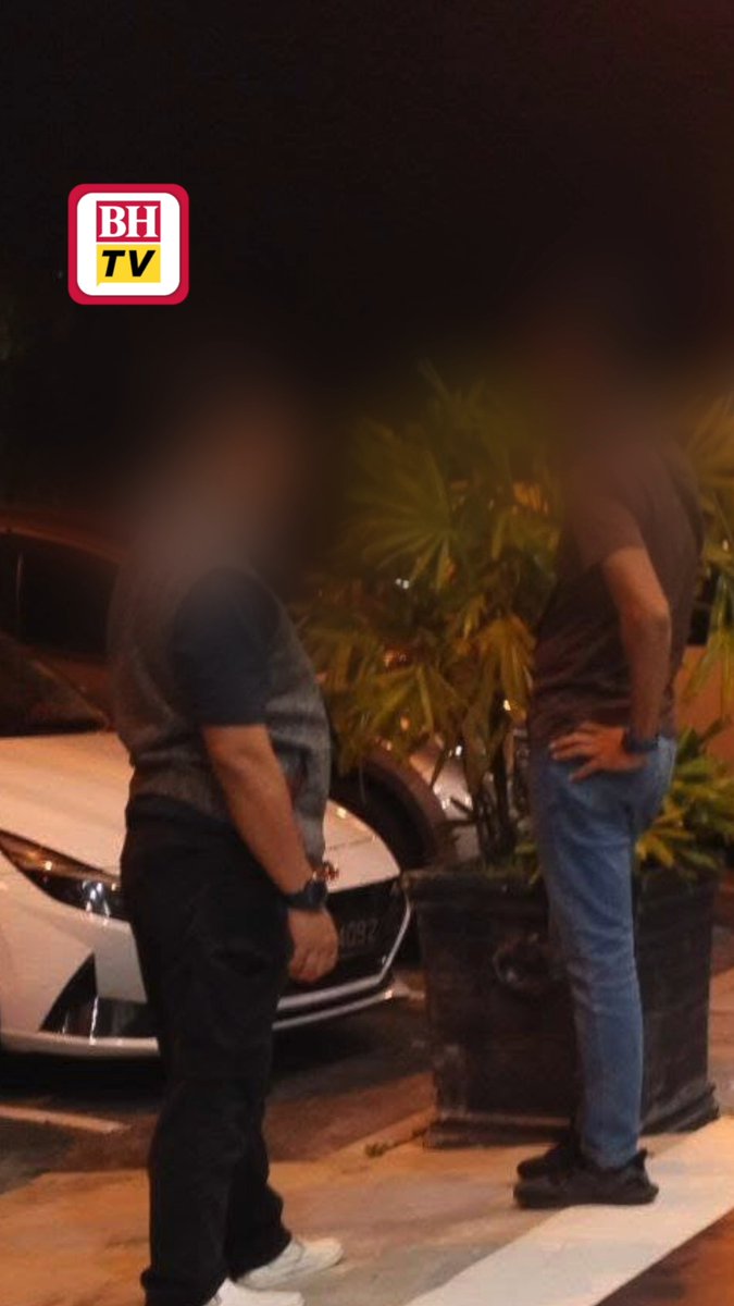 Lelaki berstatus suami orang manakala pasangannya seorang janda muda sanggup menempuh perjalanan lebih 100 kilometer (km) semata-mata mahu bermadu asmara sebelum mereka dicekup dalam bilik sebuah hotel di Batu Pahat, tengah malam semalam. Berita penuh: