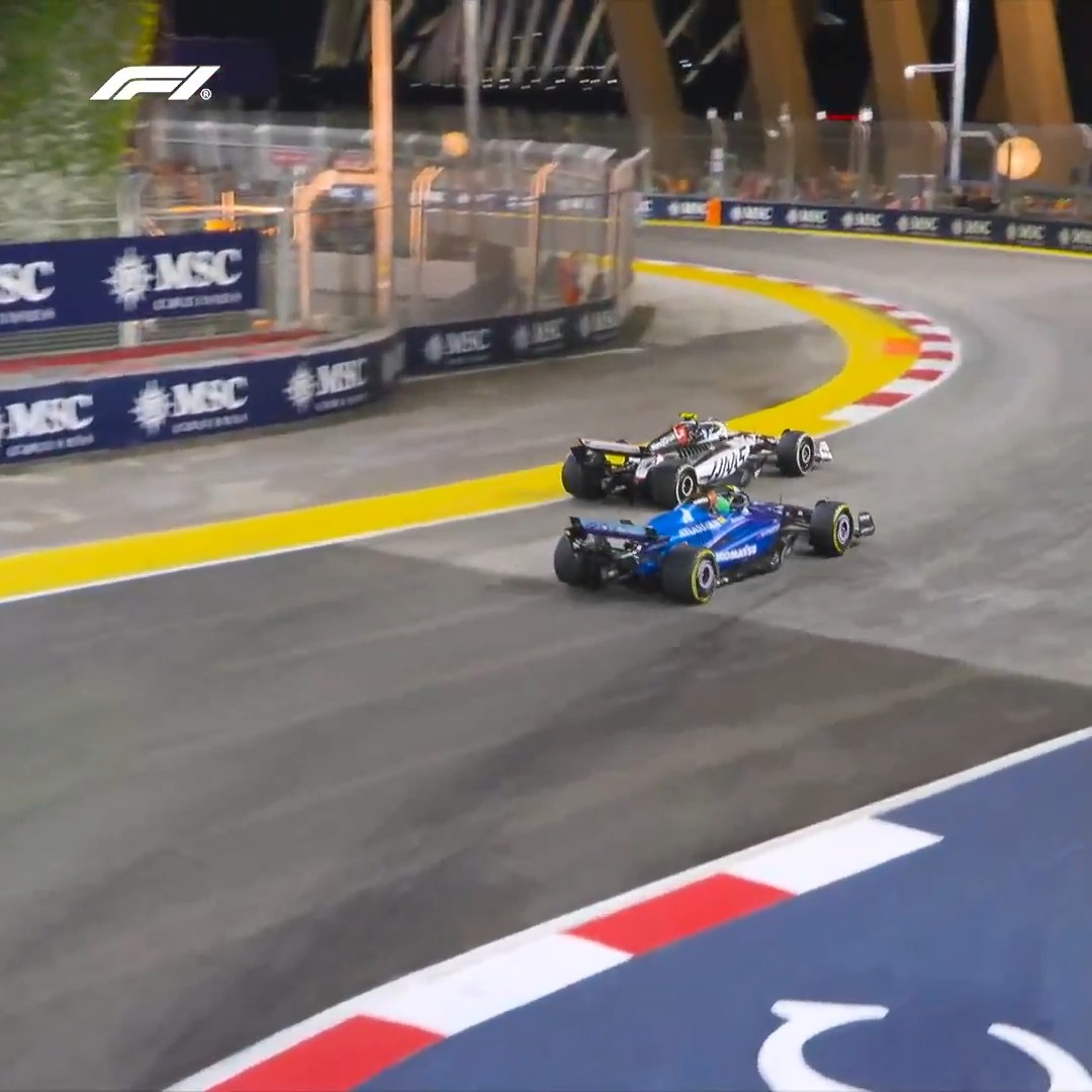 What. A. Move!! 💨 Ollie Bearman absolutely sent it down the inside of Alex Albon! 😮‍💨 #F1 #SingaporeGP