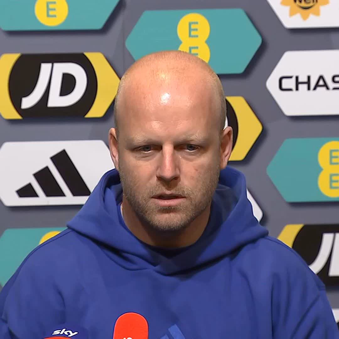 🗣️ "From a personal point of view, it's sad, it's disappointing." Scotland assistant coach Steven Naismith reacts to the sacking of his former teammate Russell Martin at Rangers ⤵️