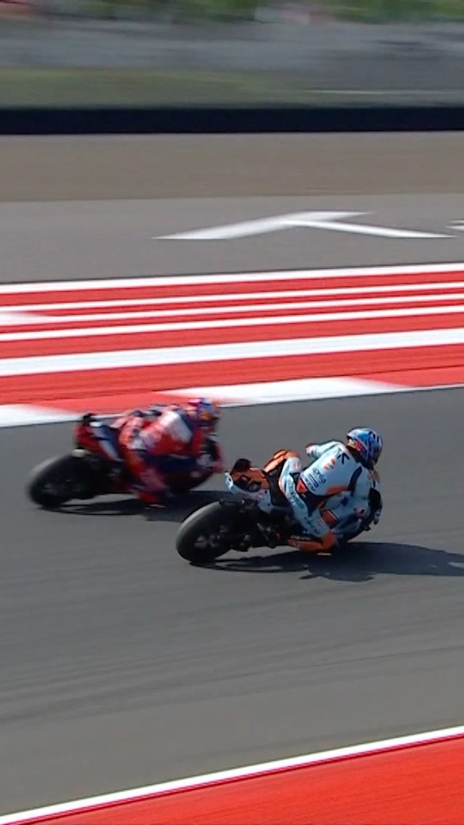 A feisty move from Raul Fernandez 🌶️ This really ignited the tension in #MotoGP 👀 #IndonesianGP