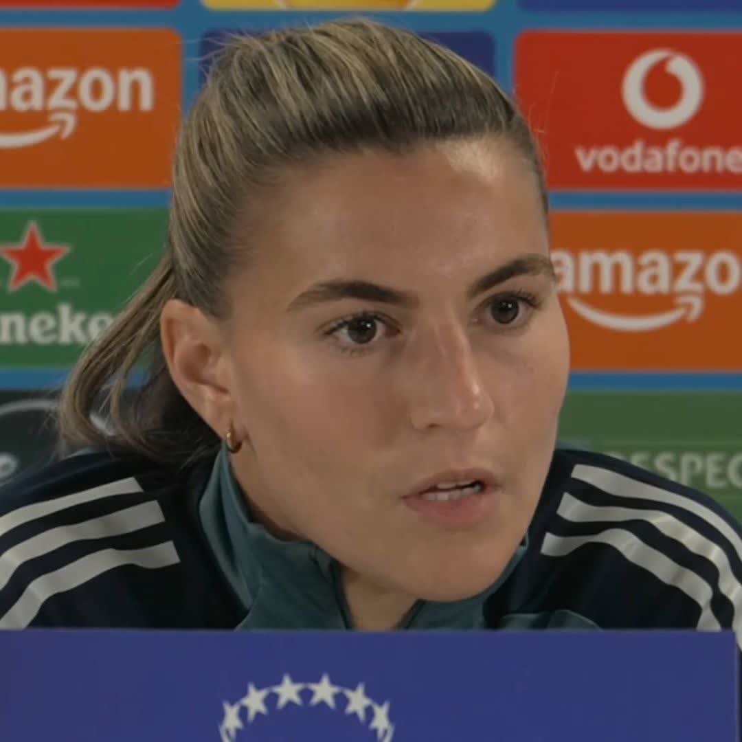 "Teams will be coming after us, to win it off us" 👀 Steph Catley discusses Arsenal wanting to defend their Champions League title ahead of beginning their campaign against Lyon 🗣️