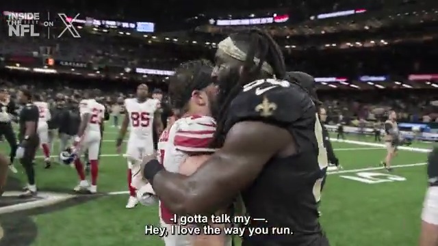 #Saints LB Demario Davis talking about #Giants RB Cam Skattebo on the sideline — and then trash-talking him later on the field — is absolutely hilarious. "44 is like a bad little kid." 😂
