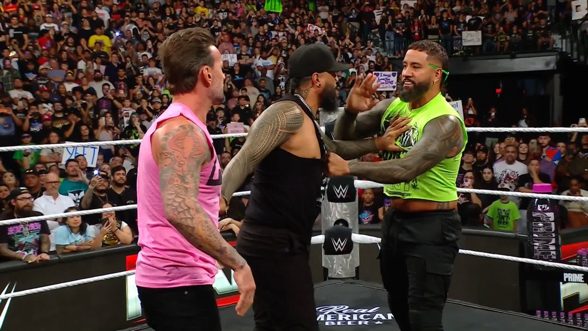 "I love Jey Uso. I don't like little Roman." Things are getting personal, and lines are being crossed... 😬 player/coach The Usos