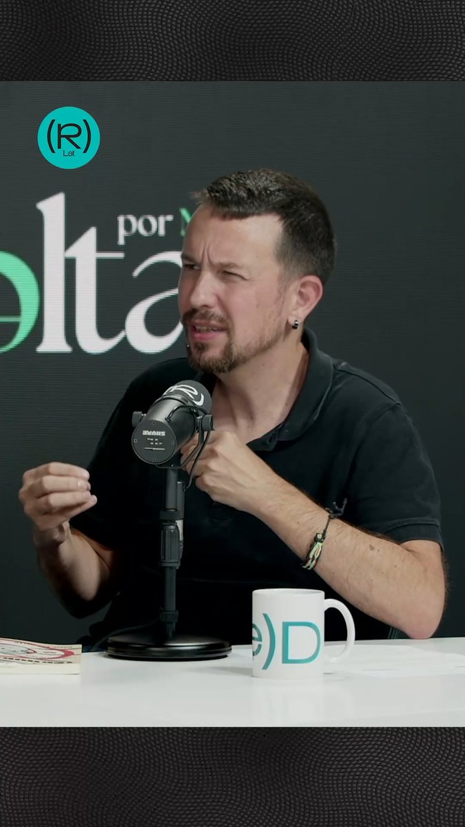 🇲🇽 “Una de las grandes decisiones de López Obrador fue dejar fuera el discurso de las identidades, lo que descolocó a la derecha y la dejó sin blanco.” No te pierdas esta charla con David Bak Geler sobre el cambio cultural y político que redefinió a México. Disponible en Canal Red Latinoamérica 👉 #AVueltasPorMéxico #PabloIglesias #DavidBakGeler #4T #México #IzquierdaLatinoamericana #CanalRedLatinoamérica