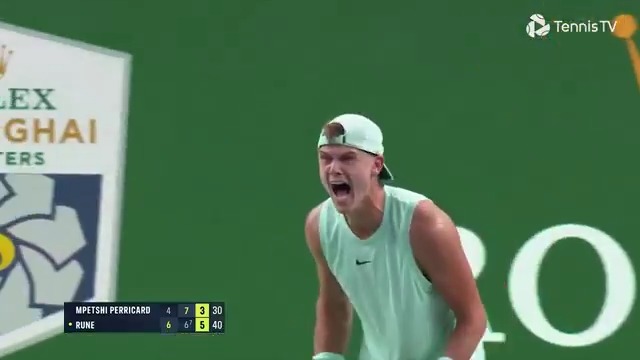 Big. Time. Tennis 🔥 @HolgerRune2003 passes the Mpetshi Perricard test 6-4 6-7(7) 6-3 to reach the final eight in Shanghai for the first time. Rolex Shanghai Masters | #RolexShanghaiMasters