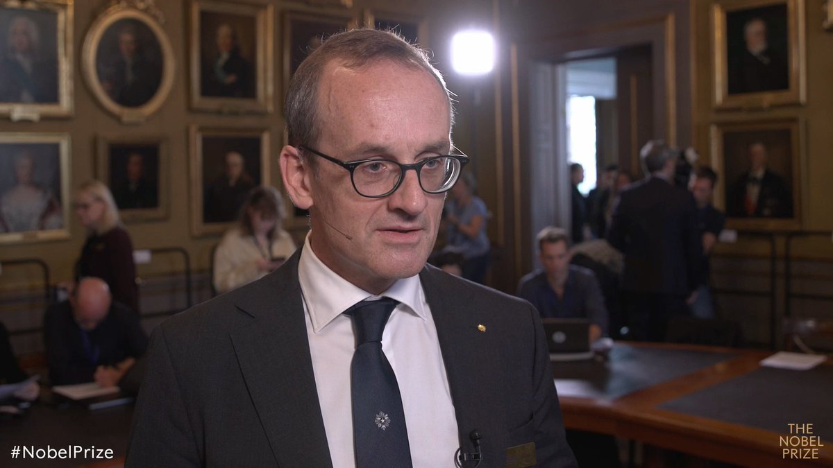 “This brings quantum physics from the subatomic world onto a chip.” Göran Johansson, member of the Nobel Committee for Physics, speaks about the research behind the 2025 physics prize, which demonstrated the bizarre properties of the quantum world in a system big enough to be held in the hand. #NobelPrize