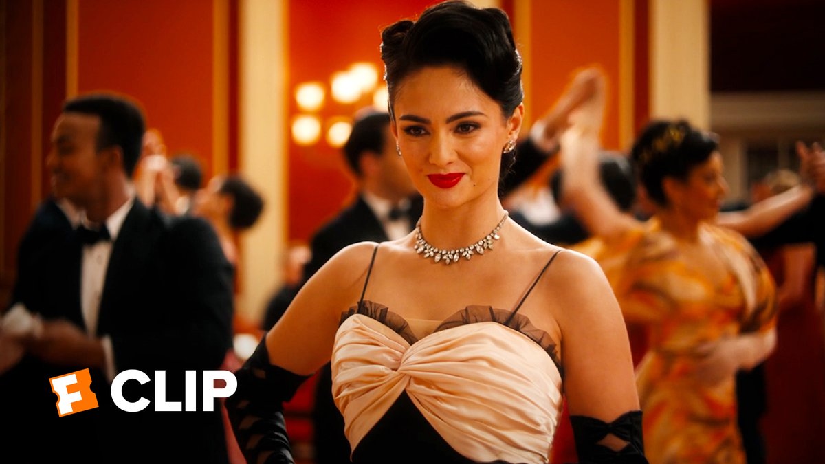 "Enter Paulina Paz" Jennifer Lopez, Diego Luna and Tonatiuh star in this clip from #KissOfTheSpiderWoman. Only in theaters this Friday -