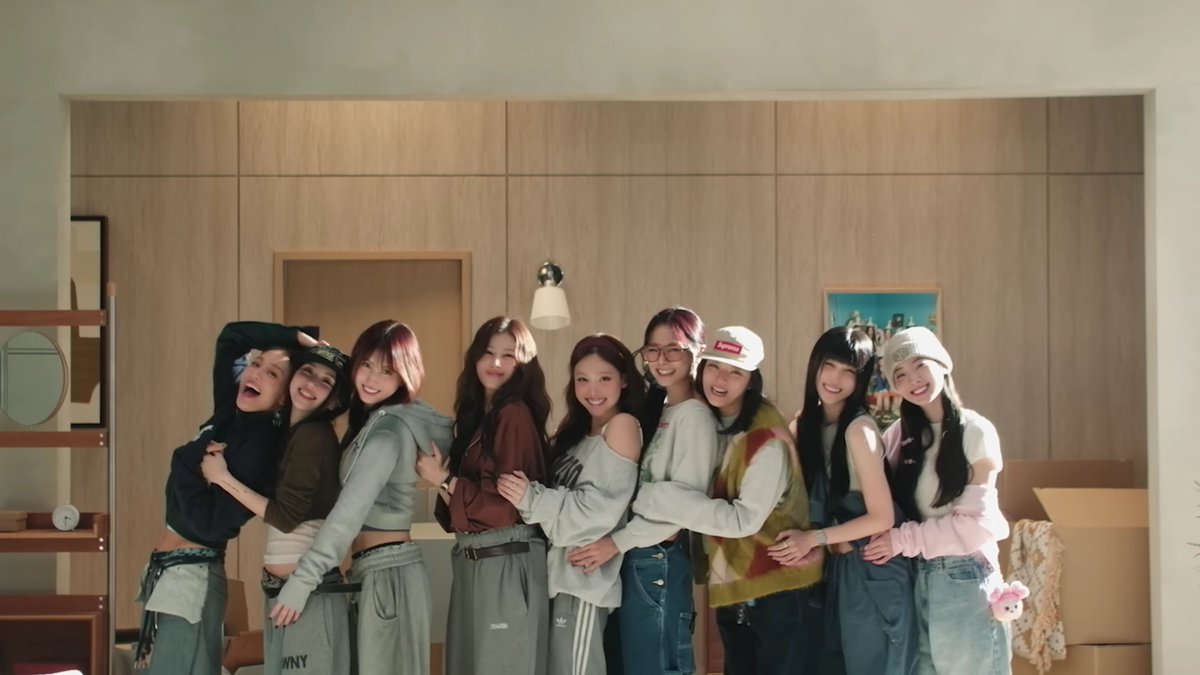 9WICE IS THE CUTEST FAMILY 🥹