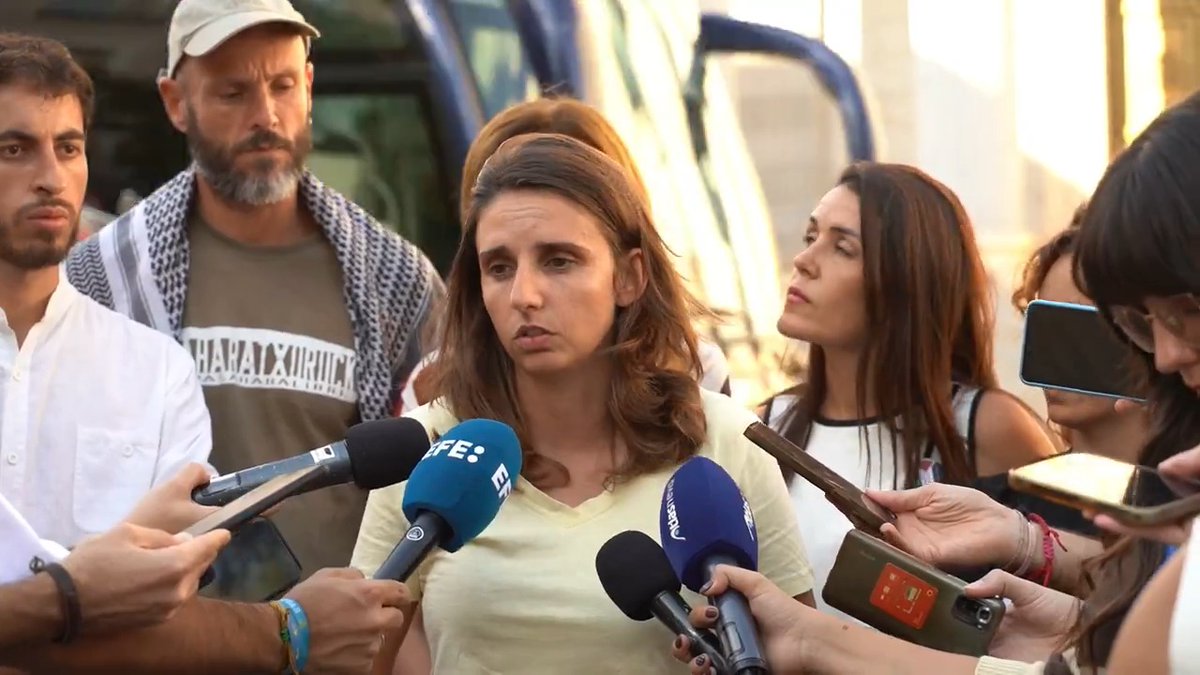 🚨 Máxima preocupación por Reyes Rigo, española mallorquina secuestrada por Israel, bajo torturas, con la excusa de que mordió a una funcionaria. Las demás no se querían ir sin ella y las sacaron a la fuerza, con bridas y mentiras Pedro Sánchez TRÁELA