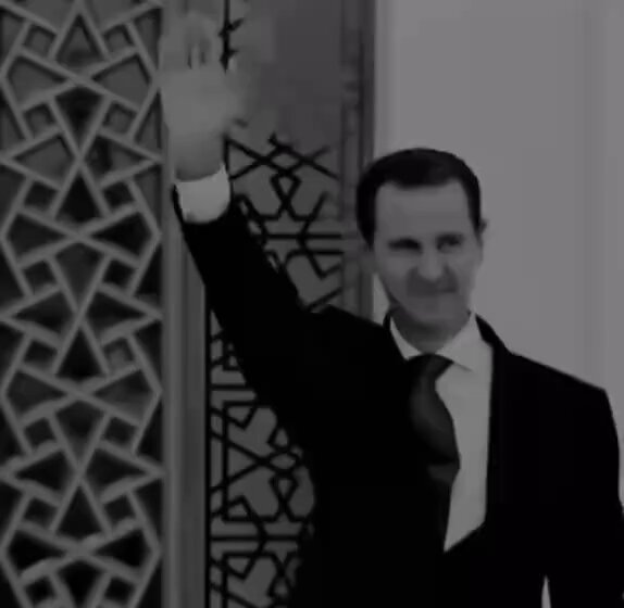 عندما رحلتم جثت #سورية على ركبتيها، ومنذ ذلك الحين عرفنا أن أقسى أنواع الفراق، هو ذلك الفراق الصامت الذي لا يقال فيه شيء.
