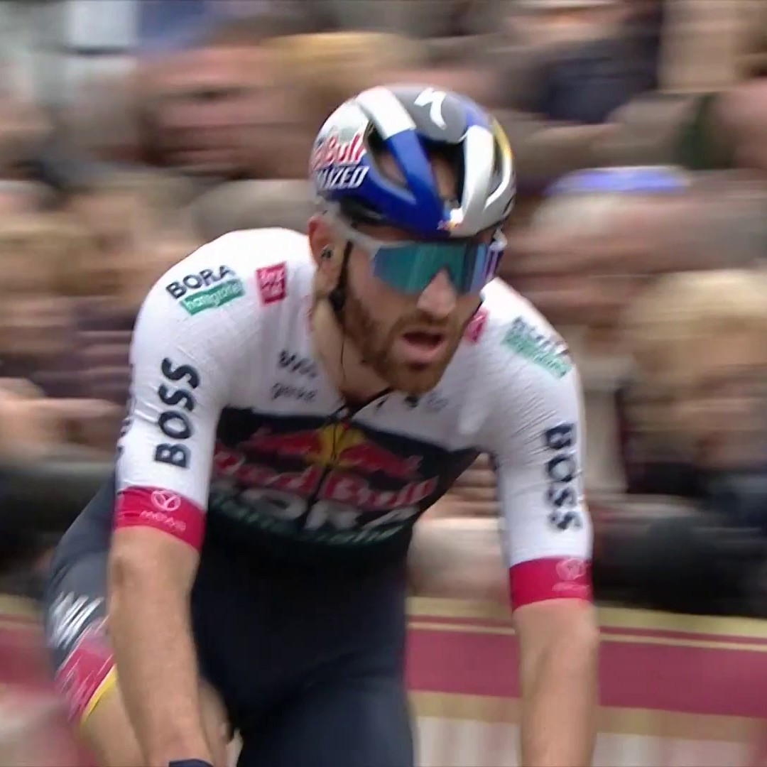 Crazy enough, we also had a race not won by UAE today. 😳 Jordi Meeus (Red Bull Bora hansgrohe) was victorious in Binche - Chimay - Binche. 👏🏻🇧🇪 Good to see Christophe Laporte back on the podium, the first one of this season. #BincheChimayBinche