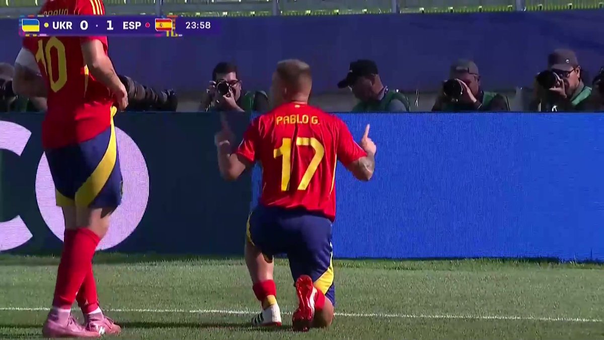 La superbe combinaison sur corner des Espagnols qui ouvrent le score La Coupe du monde U20 en direct sur L'Équipe live foot > #lequipeFOOT