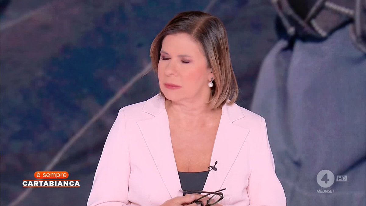 "Stiamo assistendo in diretta a un genocidio nella totale indifferenza dei governi del mondo. Scendere in piazza e manifestare dissenso è ciò che rimane” Kasia Smutniak a #ÈsempreCartabianca