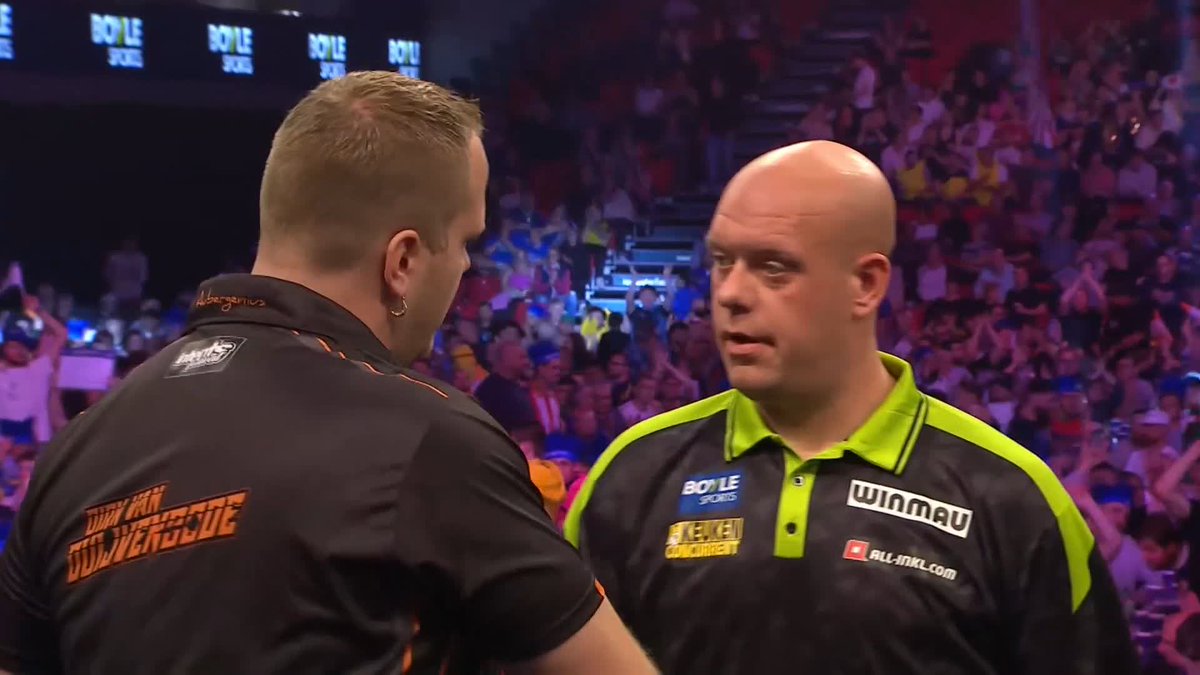 DIRK BEATS VAN GERWEN! Dirk van Duijvenbode condemns Michael van Gerwen to a second straight opening round defeat at the World Grand Prix, as he beats his fellow Dutchman 2-0! 📺 #WGPDarts | R1