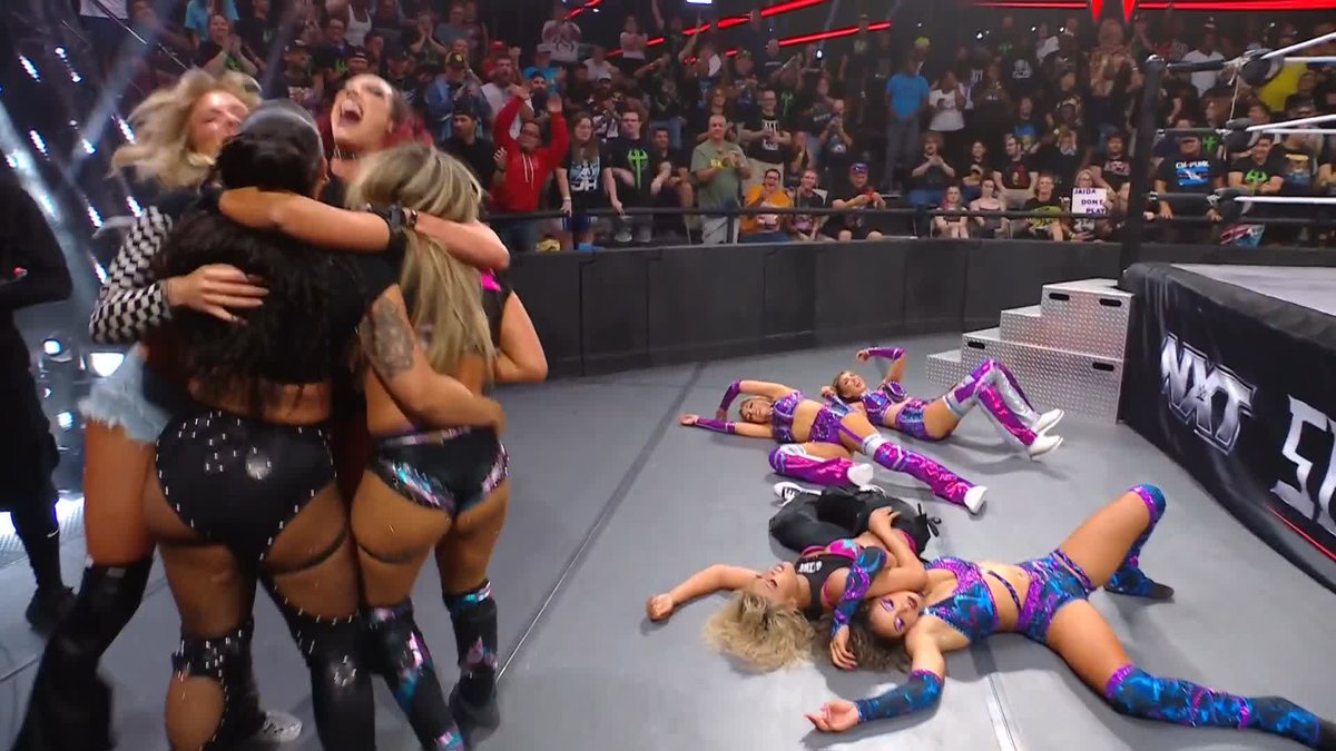 Sometimes you just gotta let them fight, Jordynne Grace... 😅 Team NXT and Team TNA Wrestling are putting EVERYTHING on the line at NXT Showdown!!!
