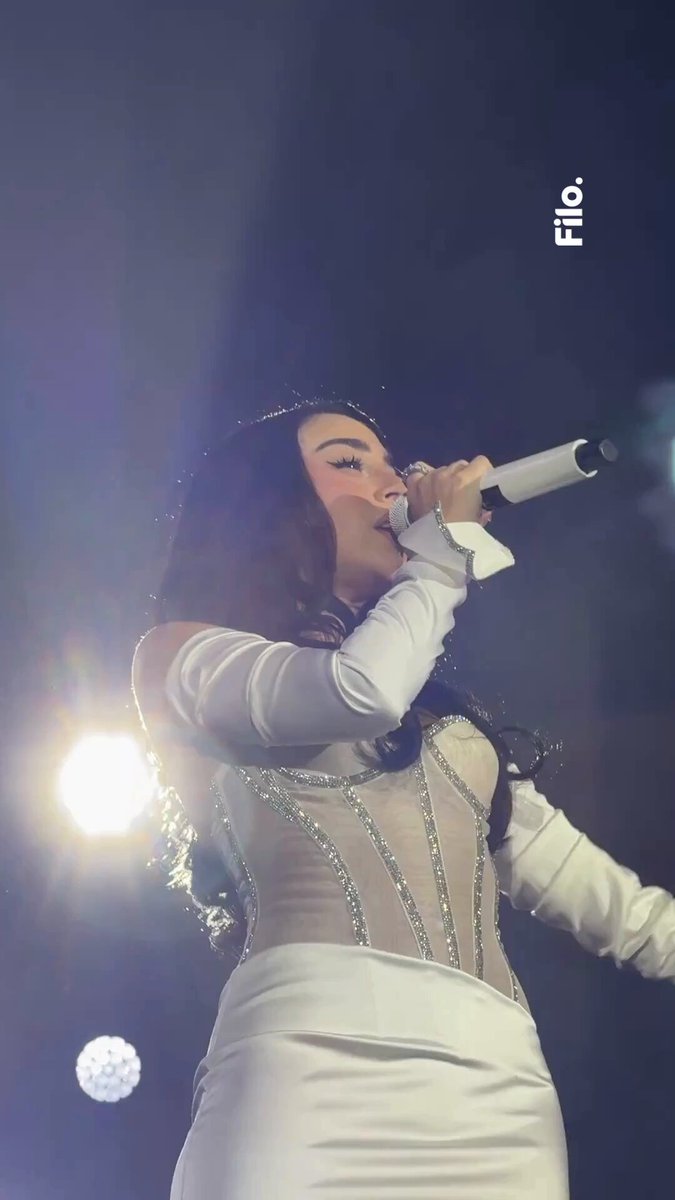 🎶 Nicki Nicole cantó en el Monumento a la Bandera por el festejo de los 300 años de Rosario