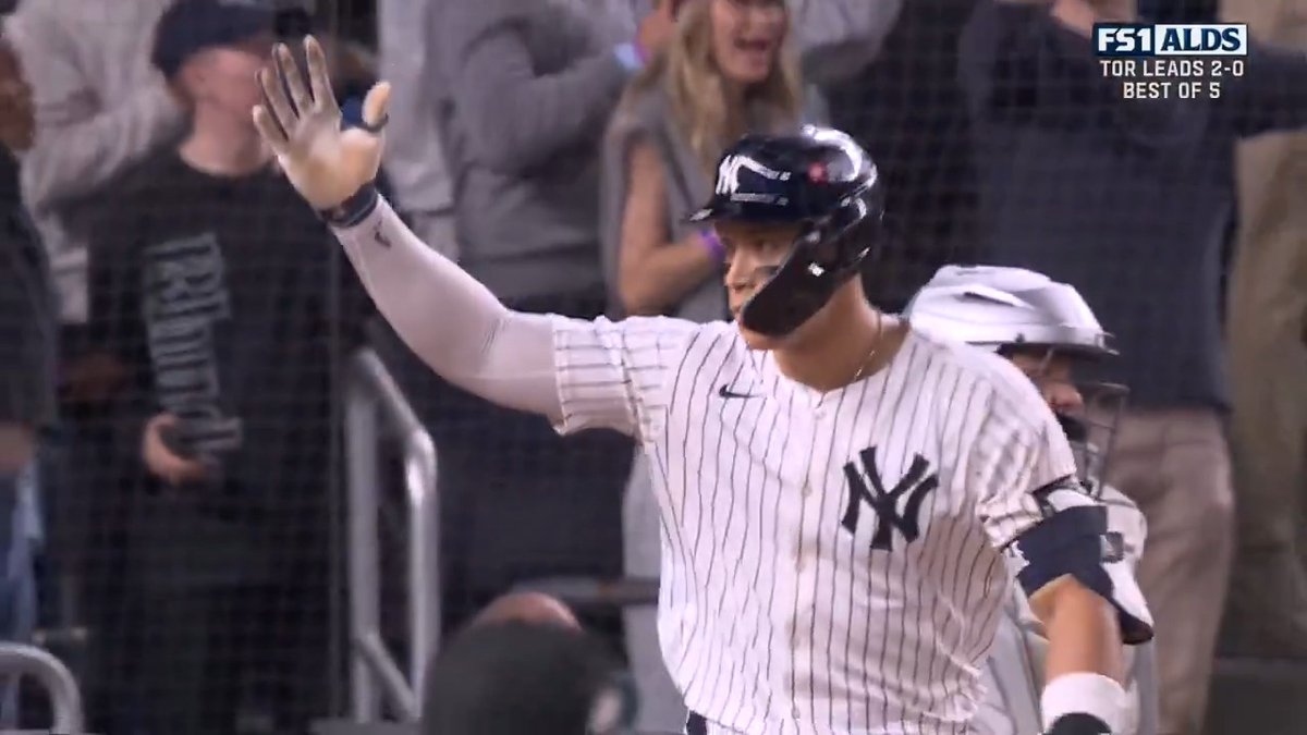 Please don’t let this moment go to waste. Aaron Judge never does a bat flip.