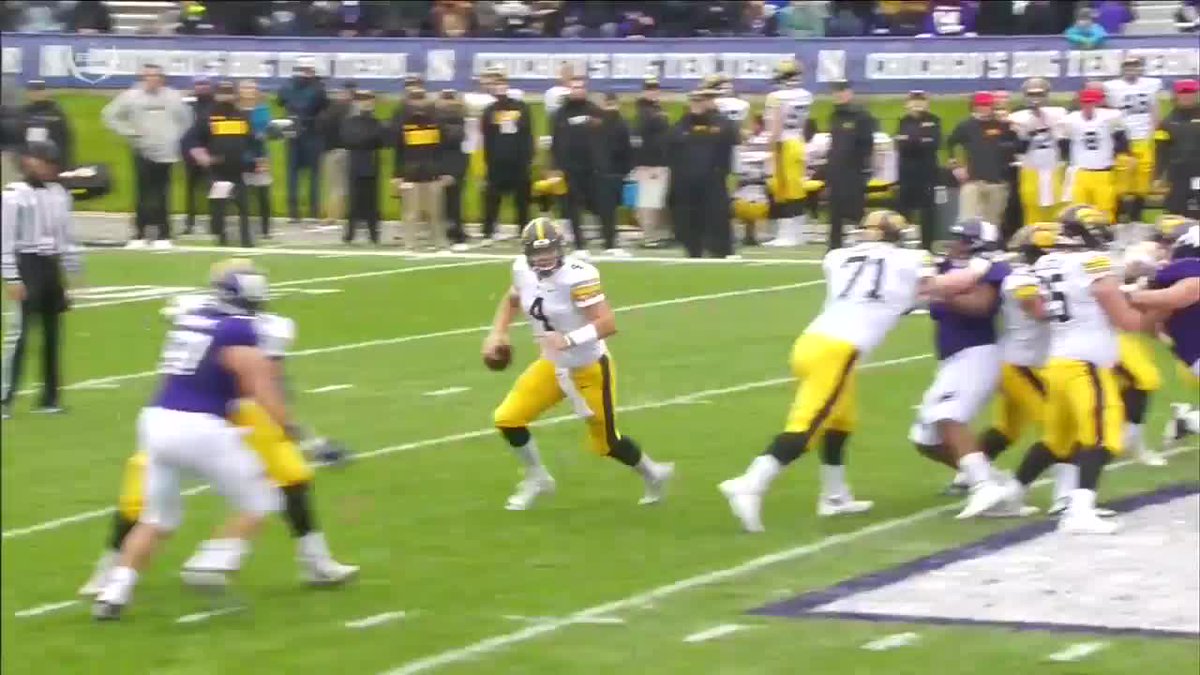 Tyrone Tracy can play WR.