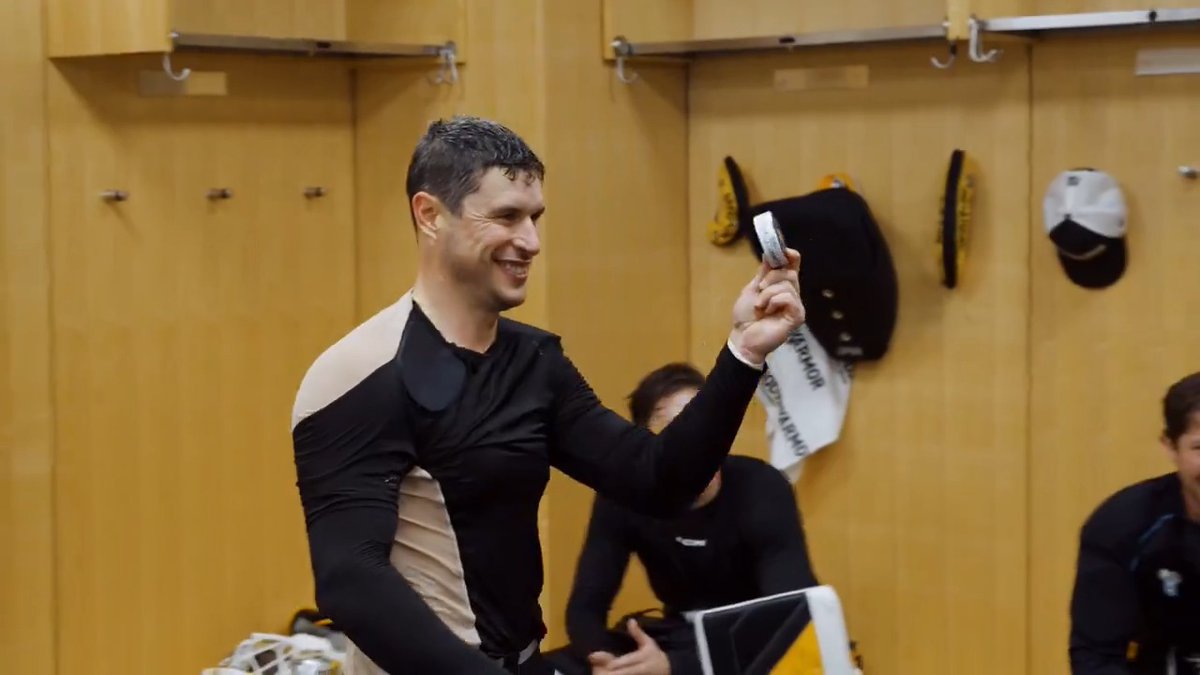 A whole lot of milestones and two points for the Penguins ✔️