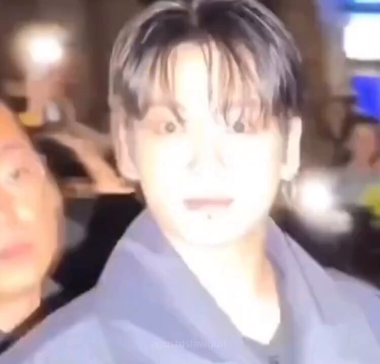 wait a minute!!! whats that?!?!