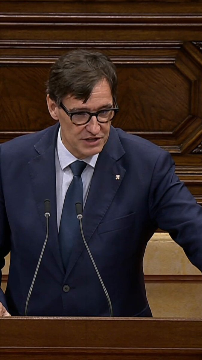 El PSOE se ríe porque los jóvenes apoyan a VOX en Instagram, X y TikTok. Mandad un saludo a Salvador Illa Roca 👋🏻👇🏻