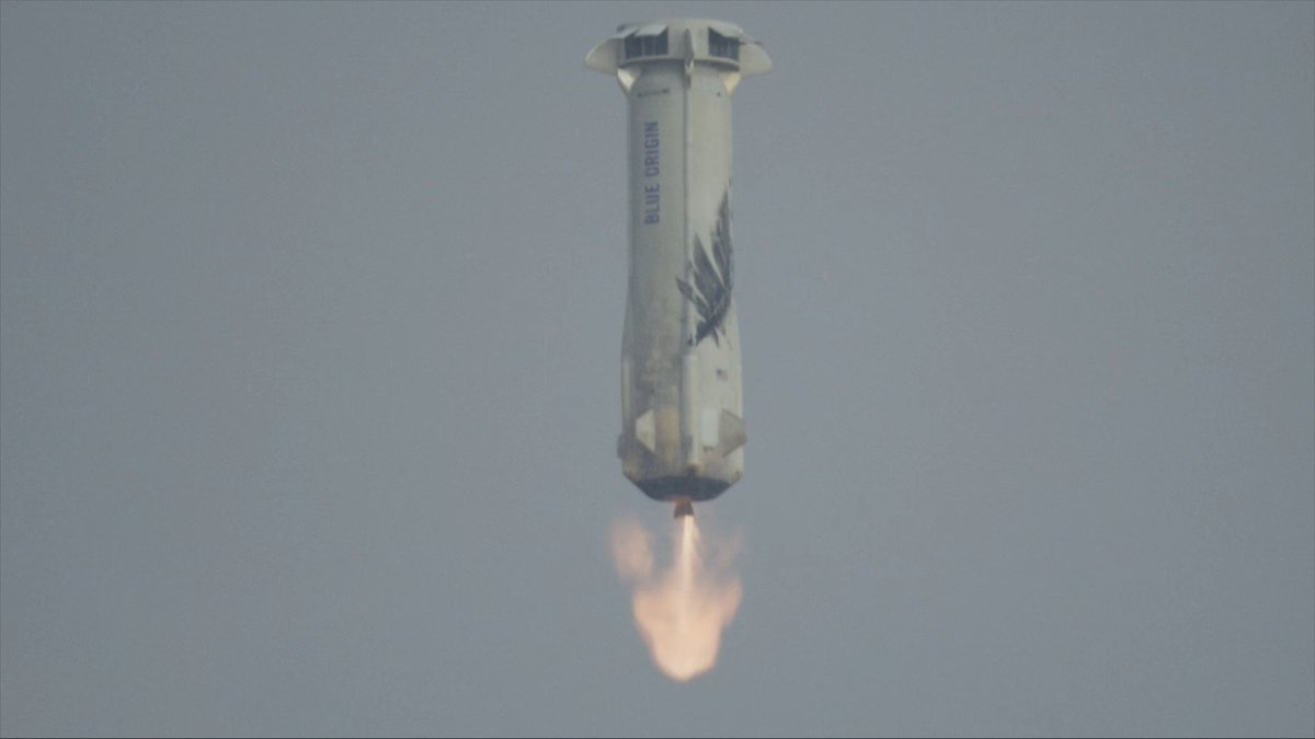 🔁 NS-36 Replay: Booster Touchdown!