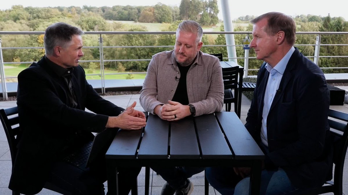 "I find it very odd!" Henry Winter feels Jude Bellingham's absence from this England camp is a mistake and say if Thomas Tuchel's side are to win the World Cup then they need players of his quality 🏴
