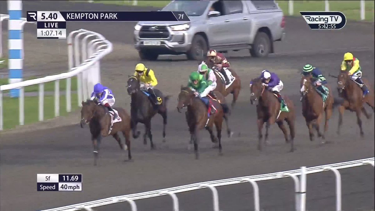 NEVER IN DOUBT 🟣⚪️ 500,000gns breeze-up buy Title Role (Too Darn Hot) is way too good for his Kempton Park Racecourse rivals despite returning from a layoff. He holds an Irish 2,000 Guineas entry. Oisín Murphy | Gainsborough Thoroughbreds