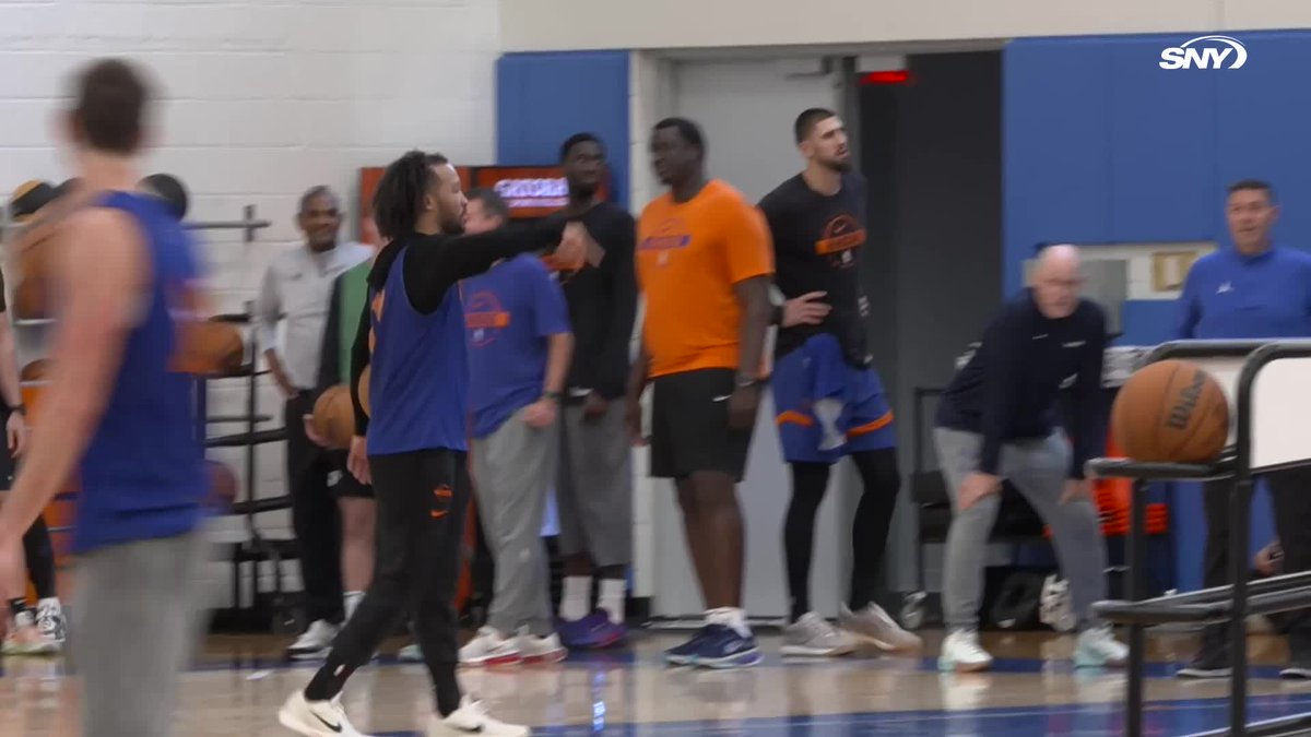 Directed by Jalen Brunson, the Knicks had their coaching staff and trainers run sprints during practice 🤣