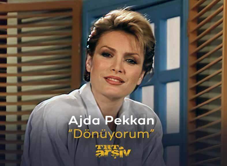 Eski günlerden kalan ama asla eskimeyen bir şarkı dinliyoruz #AjdaPekkan'dan: "Dönüyorum" ❤️🩹