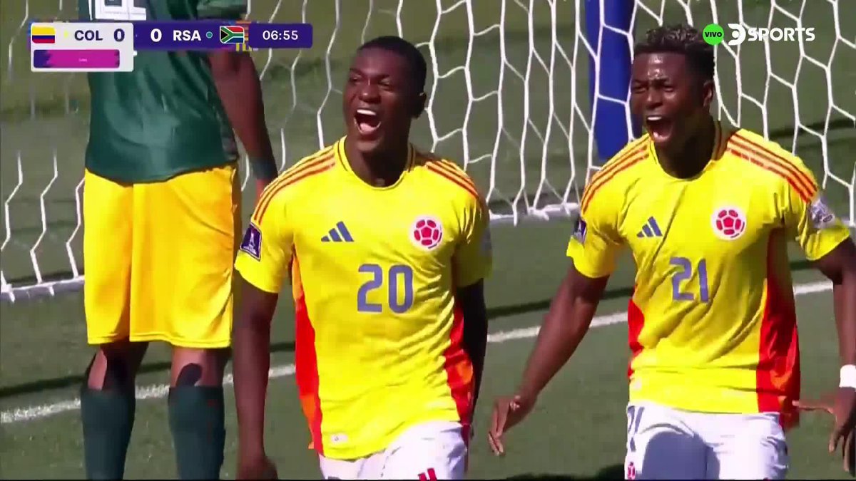 🇨🇴 GOOOL de Colombia Sub-20. Joel Canchimbo marcó el 1-0 ante Sudáfrica 🇿🇦, al 7. Asistencia de Óscar Perea