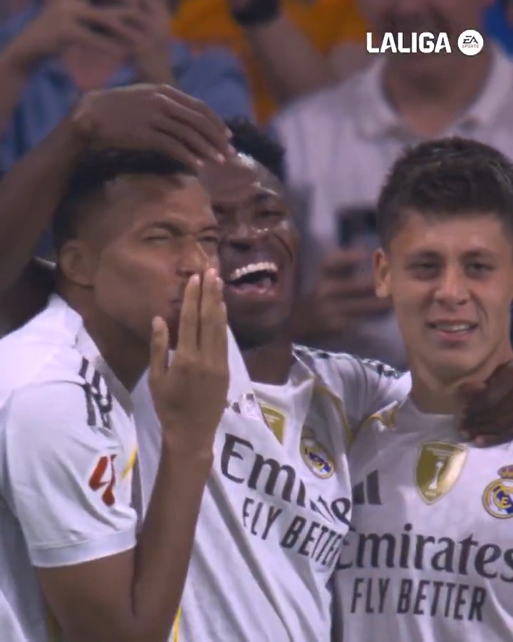 🤩 El doblete de Vini Jr.. Real Madrid C.F. | LALIGAHighlights