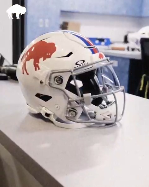 Get ready with us for MNF. 😏 #GoBills | #BillsMafia
