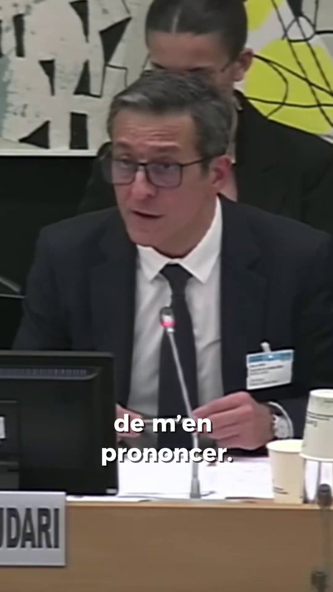 🗣️ Martin Ajdari, Président de l’ARCOM : « Les radios financées par le Ministère et sous convention (donc du service public) sont soumises aux obligations de leur conventions qui généralement prévoient le pluralisme et pas d’intervention partisane. » La blague du siècle 🤣🤣🤣🤣 Surtout au moment où des médias du service public ont déclaré se lancer dans la bataille contre le RN en vue des élections. 😅😅😅