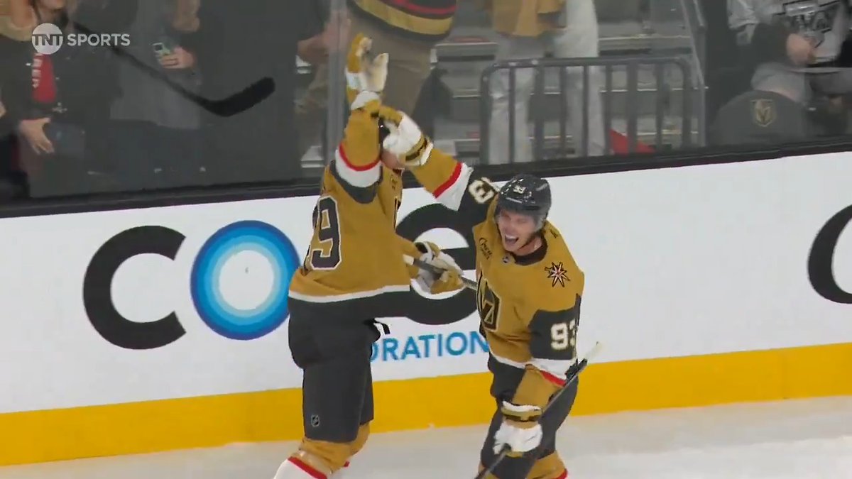 MARNER TO EICHEL ✨ This duo is so gross. #NHLFaceOff 📺: NHLonTNT &amp; hbo max fka ➡️