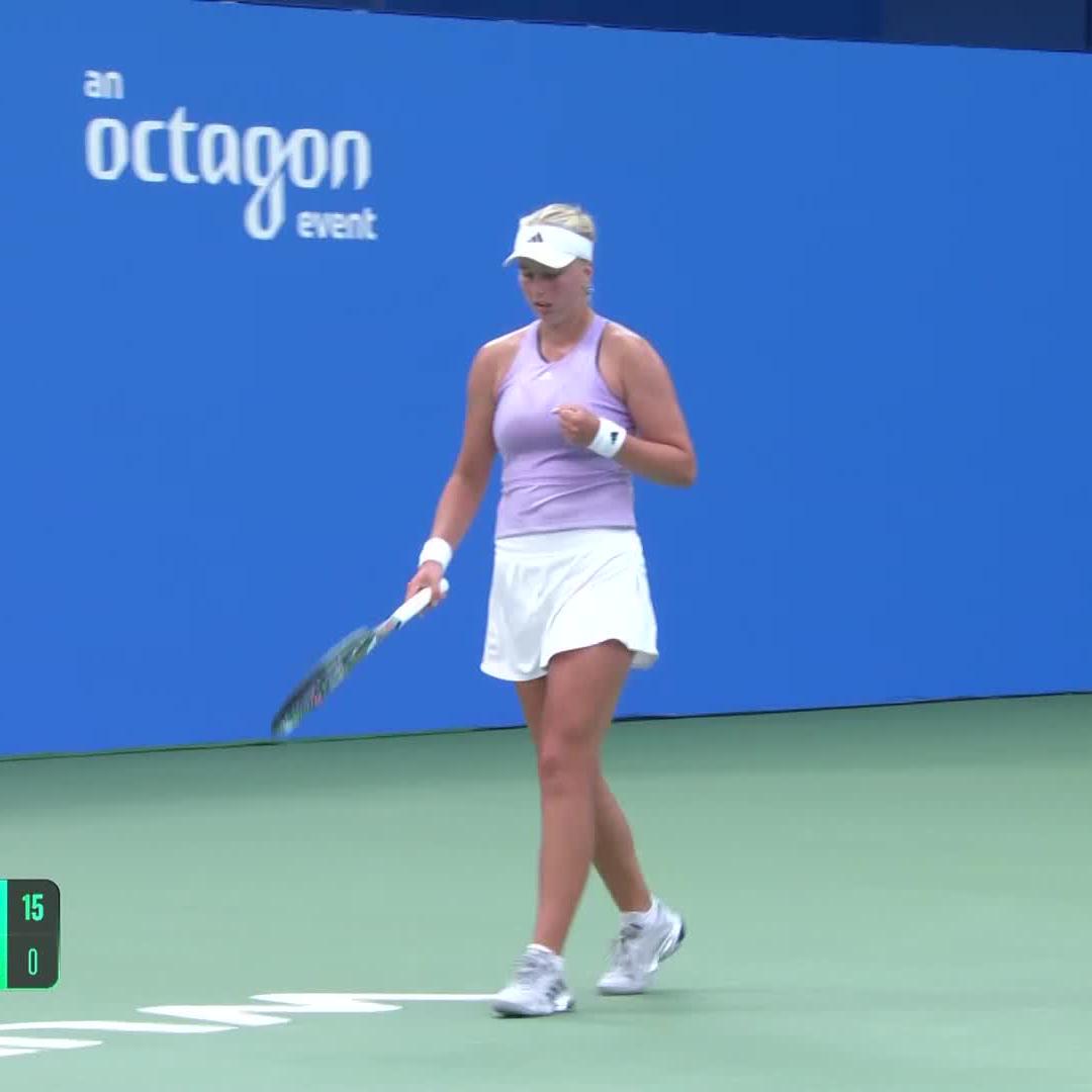 Top drawer tennis 🔥 Clara Tauson has taken the first set 6-3 against Paolini on Center Court. #WuhanOpen