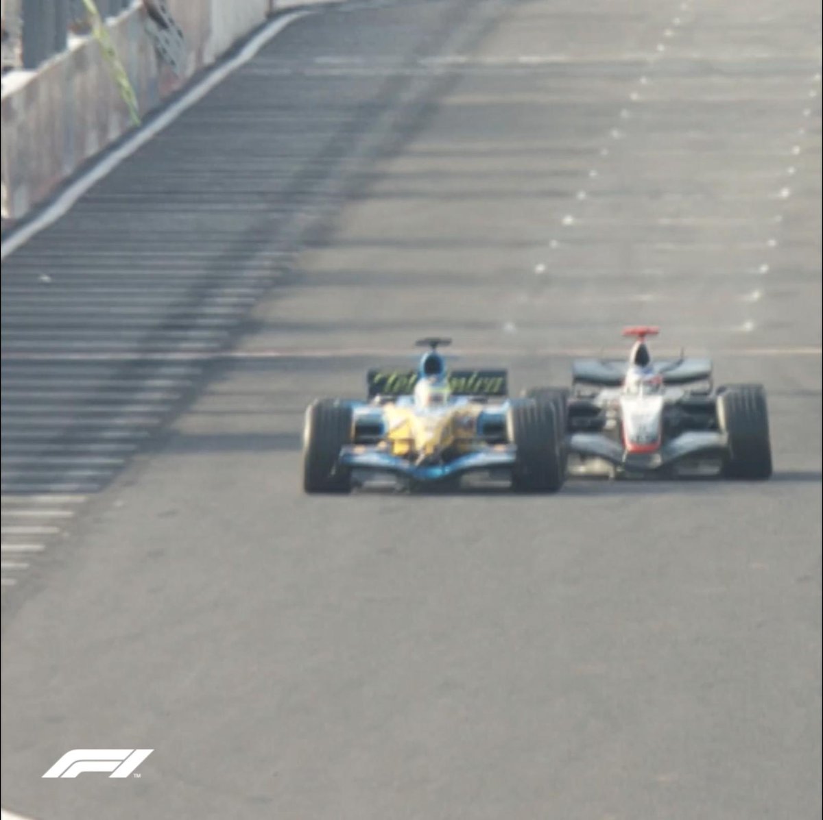 Today is also the 20-year anniversary of Kimi Raikkonen going from P17 to P1 to win the 2005 Japanese GP. It is only 1 of 5 GP races in F1 history to be won from P17 or lower 😳