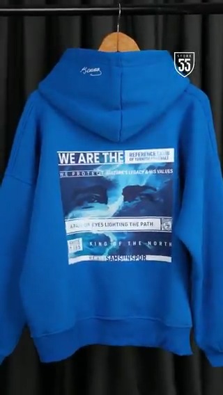 Yol gösteren bir çift göz. King of the North kapüşonlu sweat şimdi Store55’te.💙 📲 Hemen almak için: