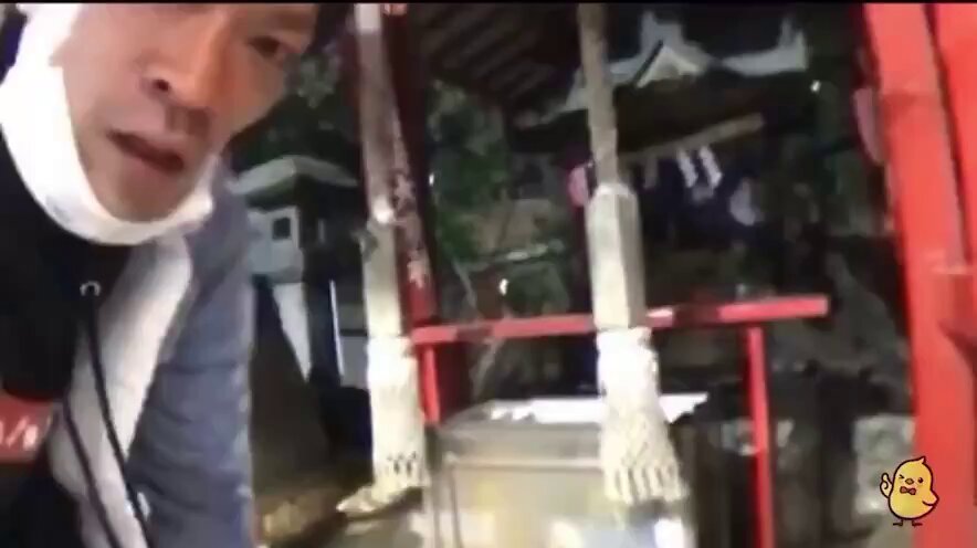 精神障害を持つ迷惑配信者のみゅーつーが逮捕された やはり賽銭箱蹴っ飛ばしたりするからバチが当たったんだな