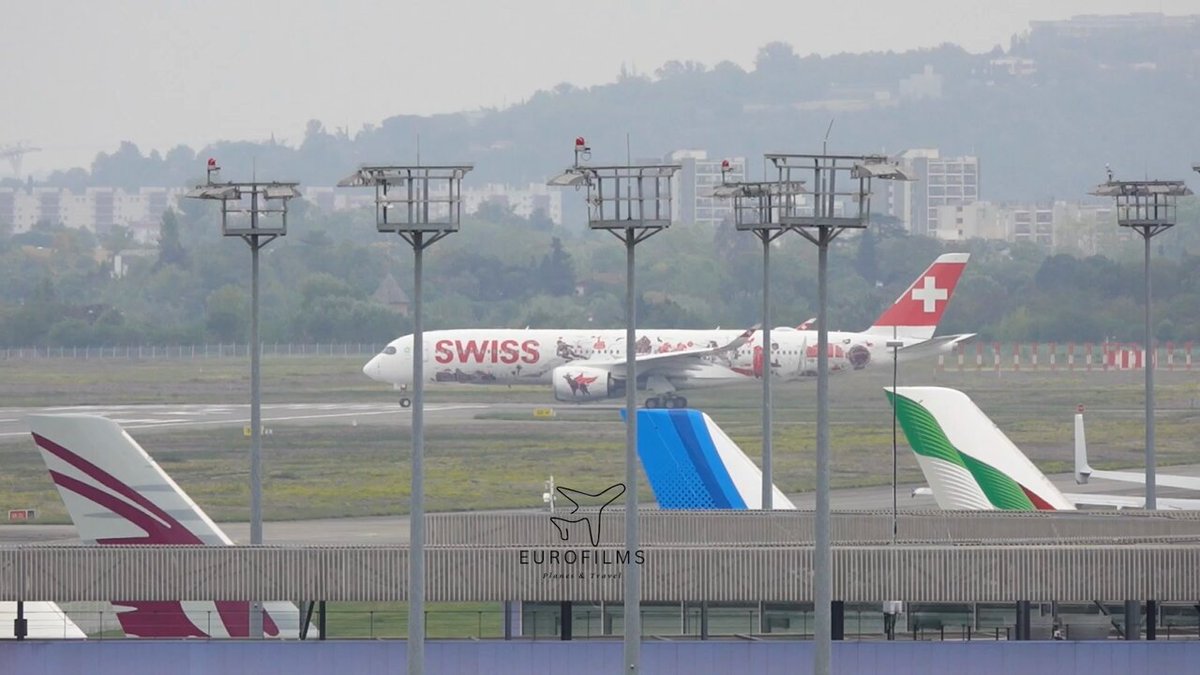 First Airbus A350-900 for Swiss leaving Toulouse on delivery flight include wing wave, #airbus Airbus congrats Swiss Intl Air Lines #swiss #avgeek #aviation 🇨🇭